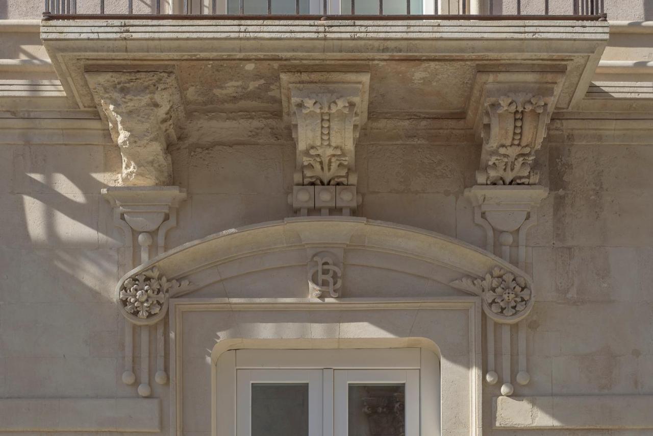 Casa Ruiz Suites Noto Bagian luar foto