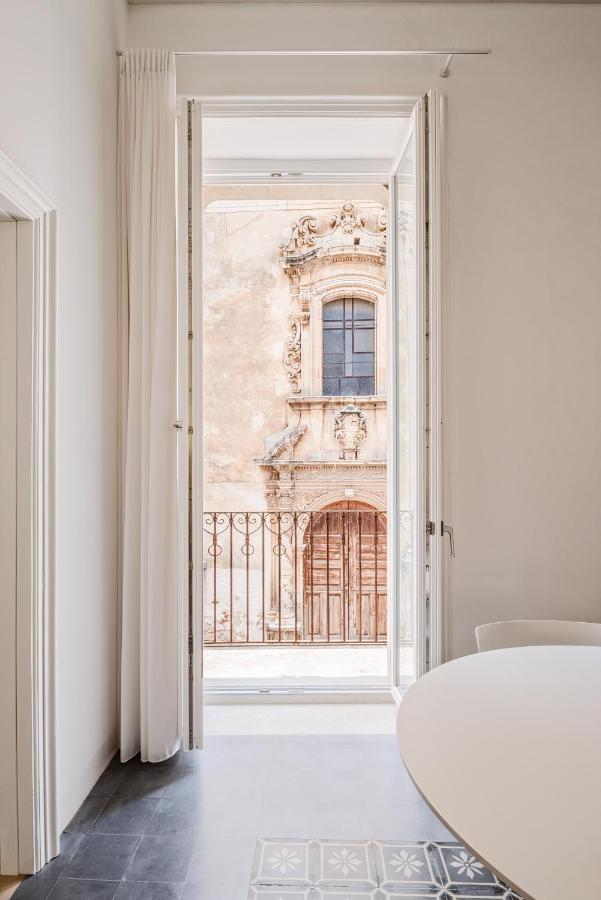 Casa Ruiz Suites Noto Bagian luar foto